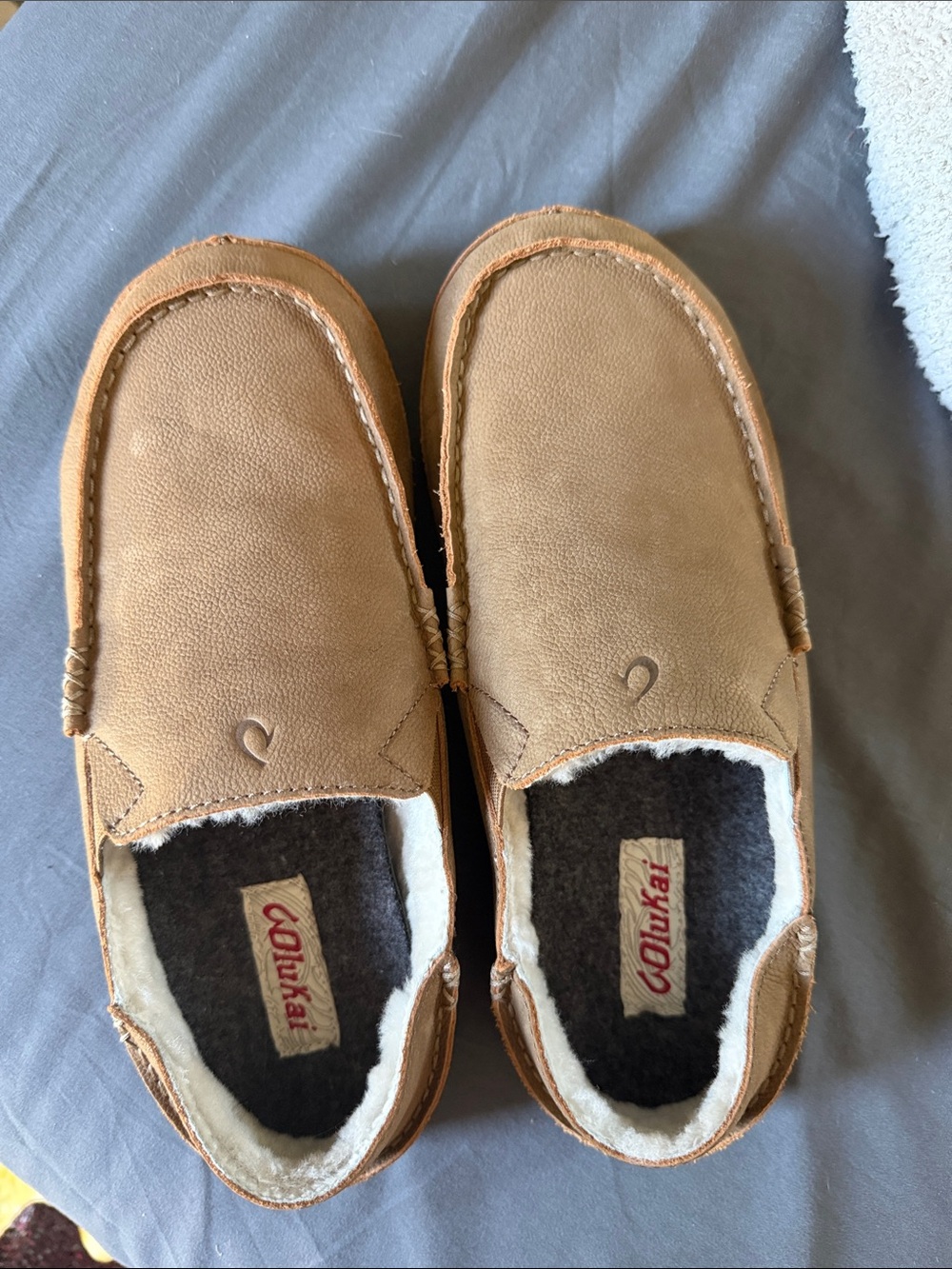 Olukai Men's Kipuka Hulu Fur Lined Slippers size 9